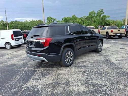 2021 GMC Acadia SLE