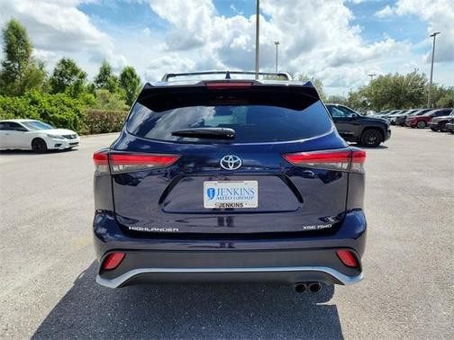 2021 Toyota Highlander XSE