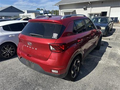 2023 Hyundai VENUE SEL