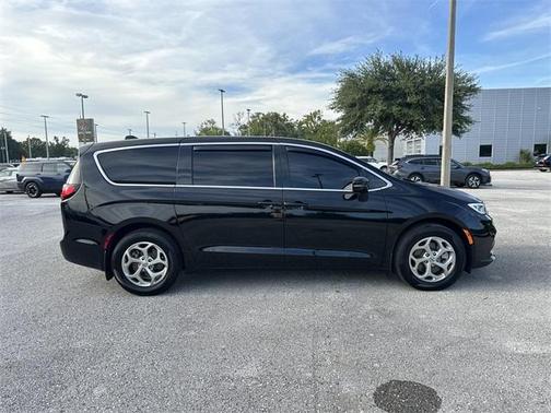 2024 Chrysler Pacifica Limited