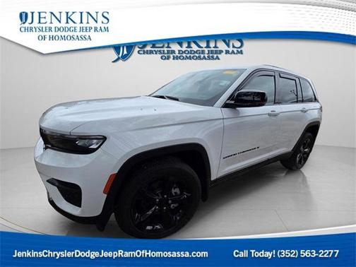 2024 Jeep Grand Cherokee Laredo