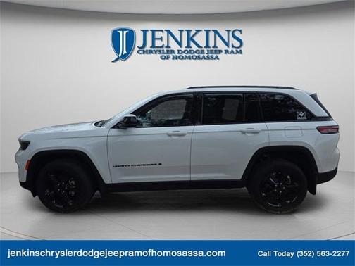 2024 Jeep Grand Cherokee Laredo