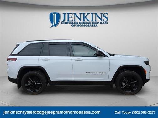 2024 Jeep Grand Cherokee Laredo
