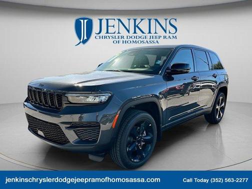 2025 Jeep Grand Cherokee Laredo