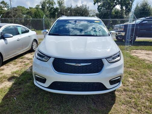 2024 Chrysler Pacifica Pinnacle