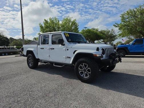 Bright White Clearcoat 2020 Jeep Gladiator Sport