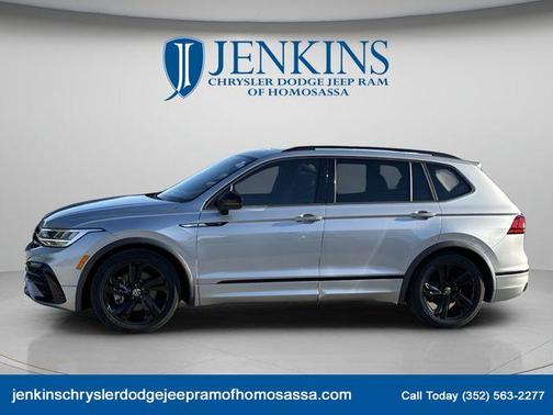 Pyrite Silver Metallic 2023 Volkswagen Tiguan 2.0T SE R-Line Black