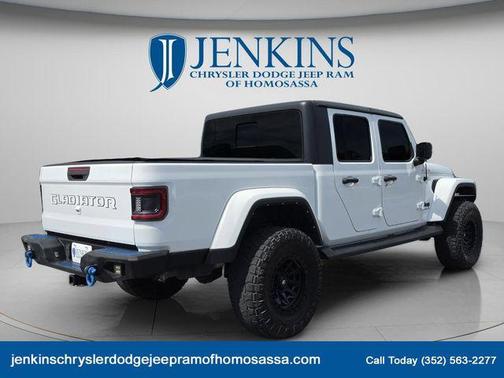 Bright White Clearcoat 2021 Jeep Gladiator Sport