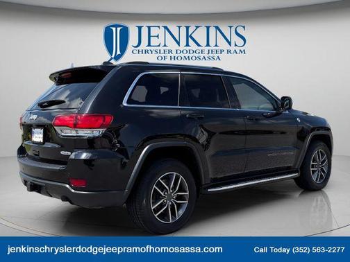 Diamond Black 2020 Jeep Grand Cherokee Laredo