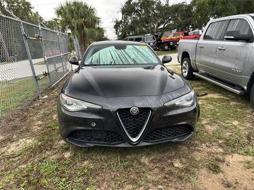 2017 Alfa Romeo Giulia Base