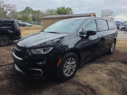 2024 Chrysler Pacifica Touring-L