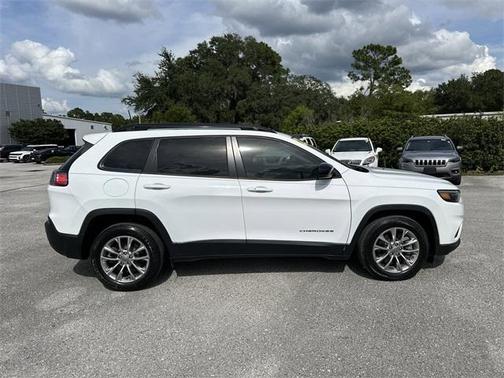 2022 Jeep Cherokee Latitude Lux
