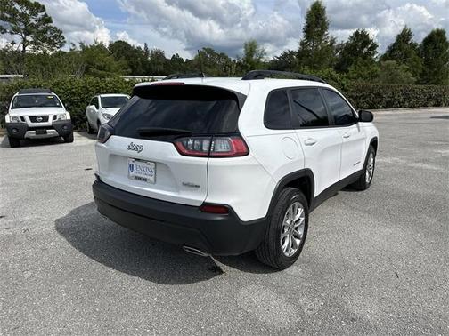 2022 Jeep Cherokee Latitude Lux