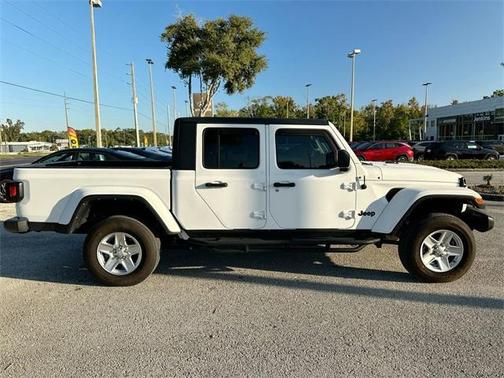 2023 Jeep Gladiator Sport