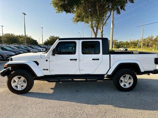 2023 Jeep Gladiator Sport