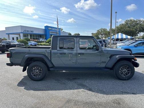 2025 Jeep Gladiator Sport
