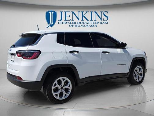Bright White Clearcoat 2025 Jeep Compass Sport