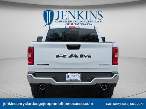 Bright White Clearcoat 2026 RAM 1500 Big Horn/Lone Star