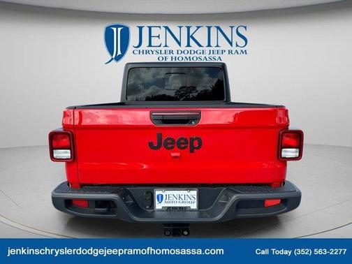 Firecracker Red Clearcoat 2025 Jeep Gladiator Sport