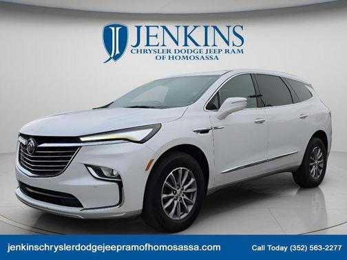2023 Buick Enclave Essence