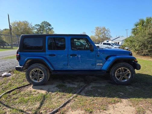 2022 Jeep Wrangler Unlimited Sahara