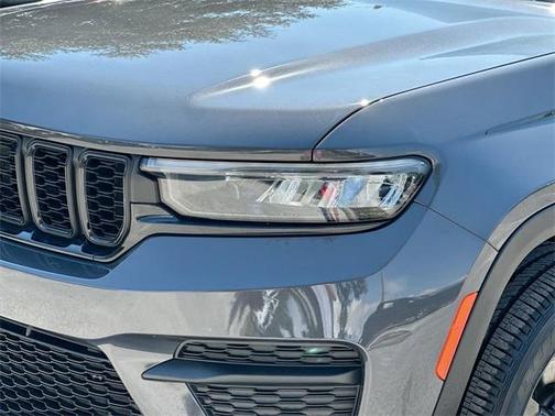 2024 Jeep Grand Cherokee Laredo