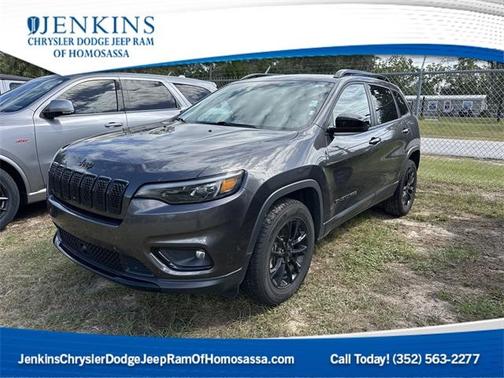 2023 Jeep Cherokee Altitude Lux