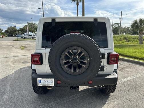 2025 Jeep Wrangler Rubicon 392