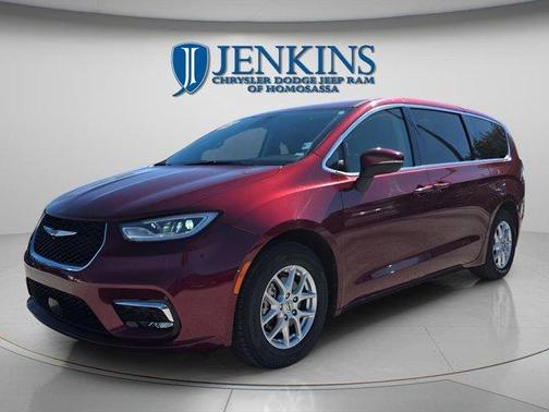 2023 Chrysler Pacifica Touring-L