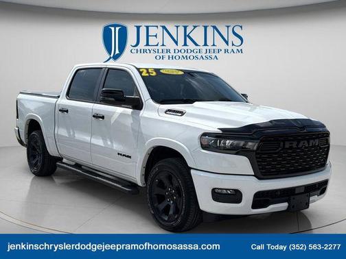 Bright White Clearcoat 2025 RAM 1500 Big Horn/Lone Star