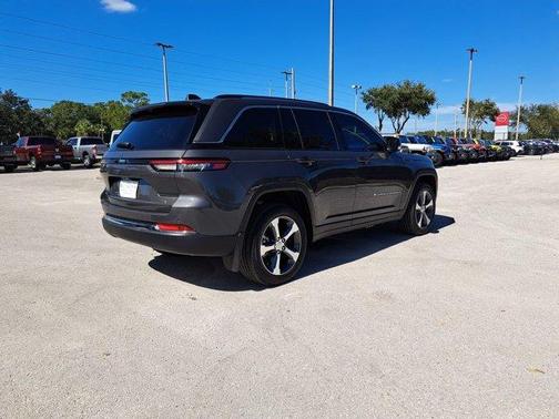 2024 Jeep Grand Cherokee 4xe Base