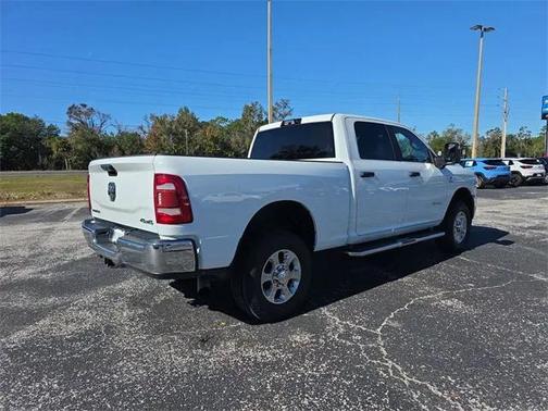 2023 RAM 2500 Big Horn Crew Cab 4x4 64' Box