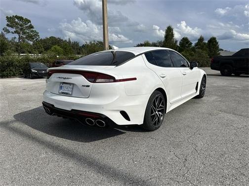 2022 Kia Stinger GT-Line