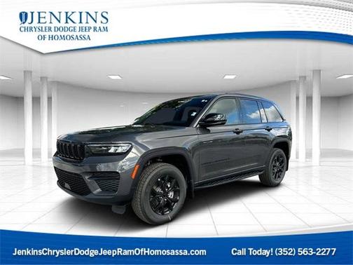 2025 Jeep Grand Cherokee Laredo