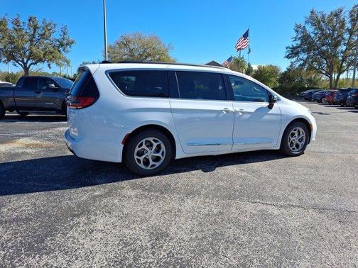 2023 Chrysler Pacifica Limited
