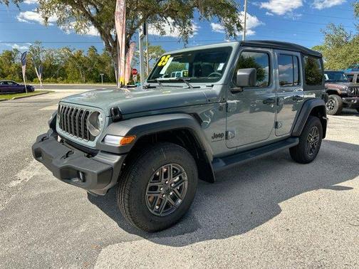2025 Jeep Wrangler Sport