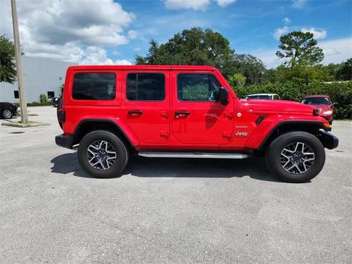 2024 Jeep Wrangler 4-Door Sahara 4x4