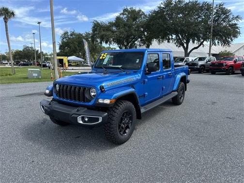 2025 Jeep Gladiator Sport
