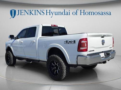 Bright White Clearcoat 2022 RAM 2500 Laramie