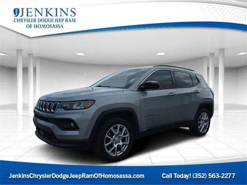 2023 Jeep Compass Latitude Lux FWD