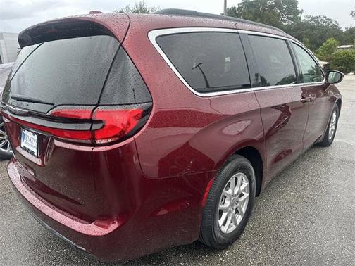 2022 Chrysler Pacifica Touring-L