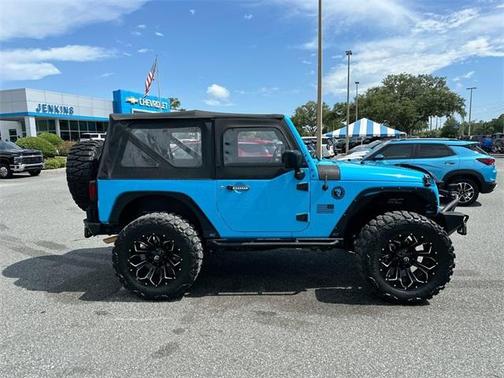 2017 Jeep Wrangler Sport
