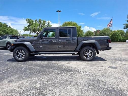 2025 Jeep Gladiator Sport
