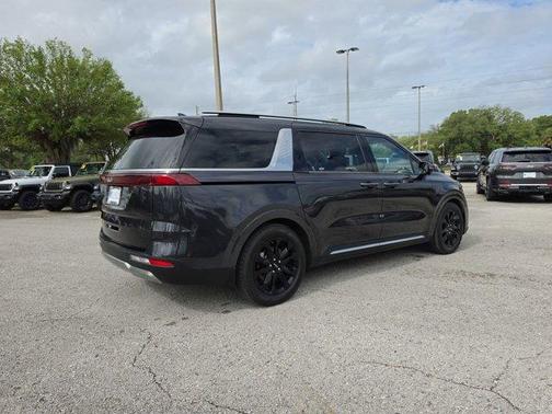 Metal 2024 Kia Carnival SX Prestige