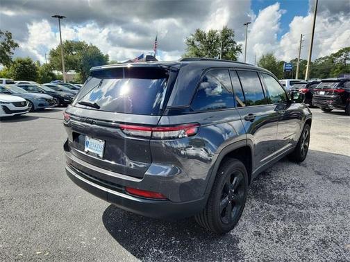 2023 Jeep Grand Cherokee Altitude