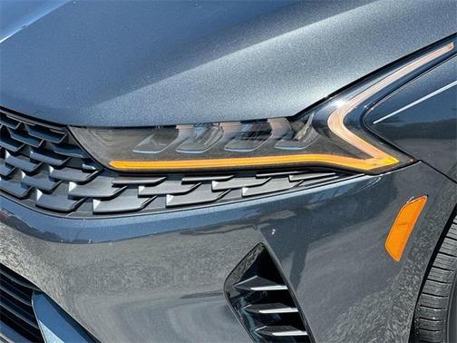 2023 Kia K5 EX