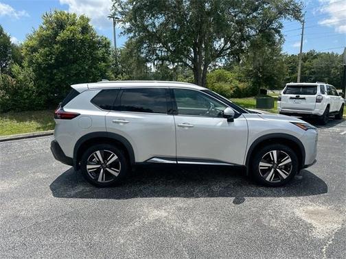 2022 Nissan Rogue SL