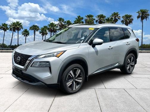 2022 Nissan Rogue SL