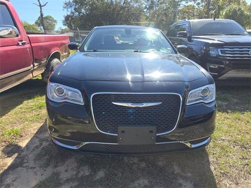 2022 Chrysler 300 Touring