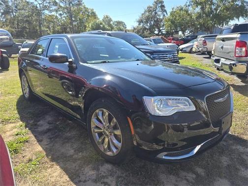 2022 Chrysler 300 Touring